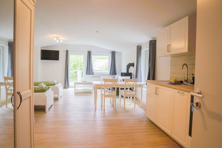 Ferienwohnung für 2 Personen, mit Balkon in Rabenkirchen-Faulück