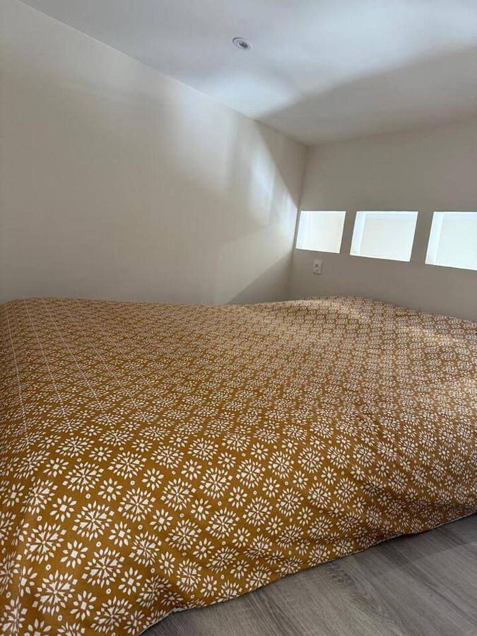 Gîte pour 4 personnes, avec jardin ainsi que terrasse et piscine à Carros - 3