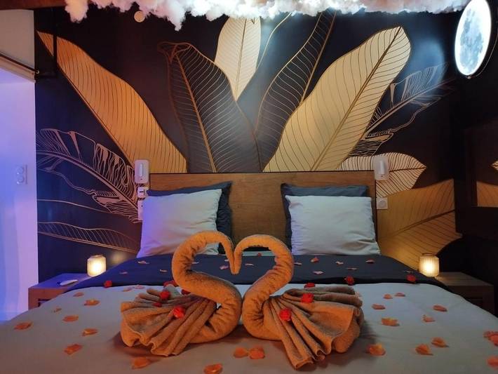 Location de vacances pour 2 personnes, avec jacuzzi et jardin dans Thue et Mue - 2