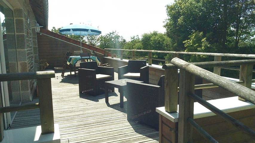 Gîte pour 8 personnes, avec jardin à Dragey-Ronthon - 4