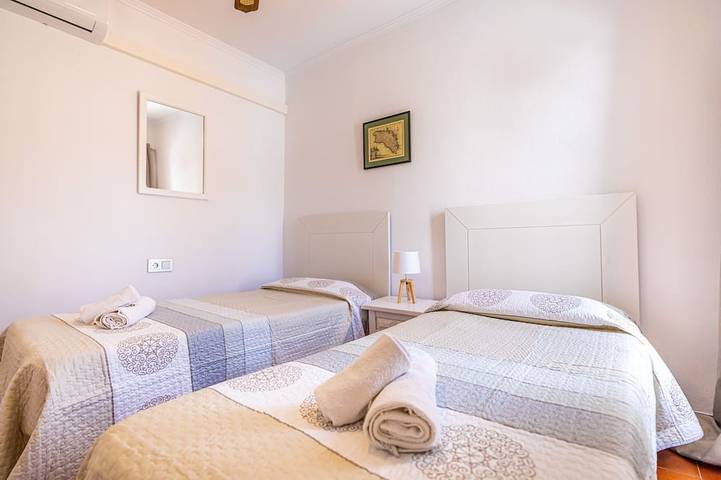 Villa avec piscine chauffée (8 personnes) in Son Parc, Es Mercadal