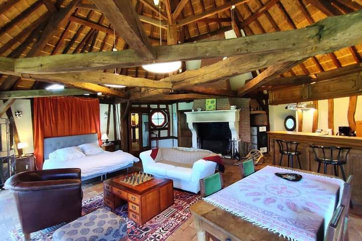 Location de vacances pour 2 personnes, avec terrasse et jardin, animaux acceptés à La Mailleraye-sur-Seine - 4