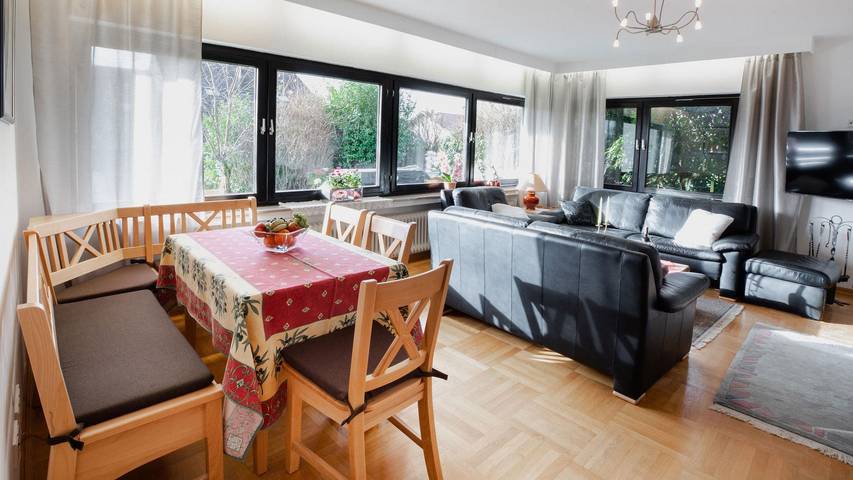 Ferienwohnung für 5 Personen, mit Terrasse und Garten in Westerburg