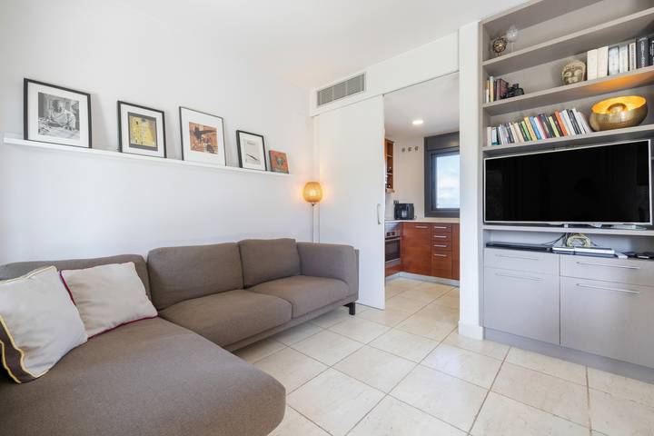 Location de vacances pour 5 personnes, avec jardin et vue sur le lac, adapté aux familles dans Bonmont Terres Noves - 4