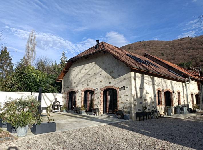 Gîte pour 3 personnes, avec jardin et terrasse à Saint-Martin-de-la-Cluze