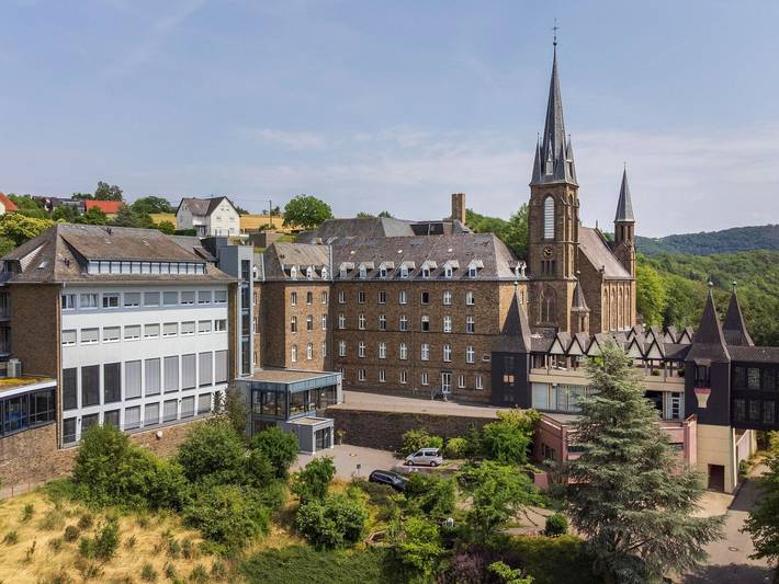 Hotel, mit Terrasse und Garten