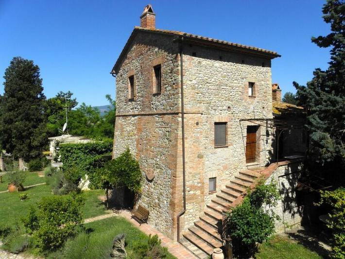 Agriturismo per 2 persone, con piscina a Monteleone d'Orvieto