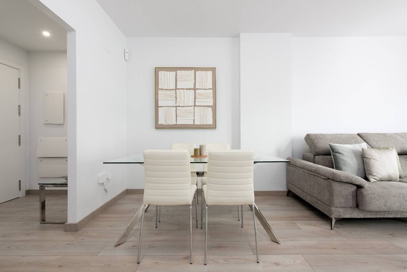 Ganze Wohnung, Ferienwohnung 'Catalina Maria' mit Gemeinschaftspool, Wlan und Klimaanlage in Estepona, Costa del Sol