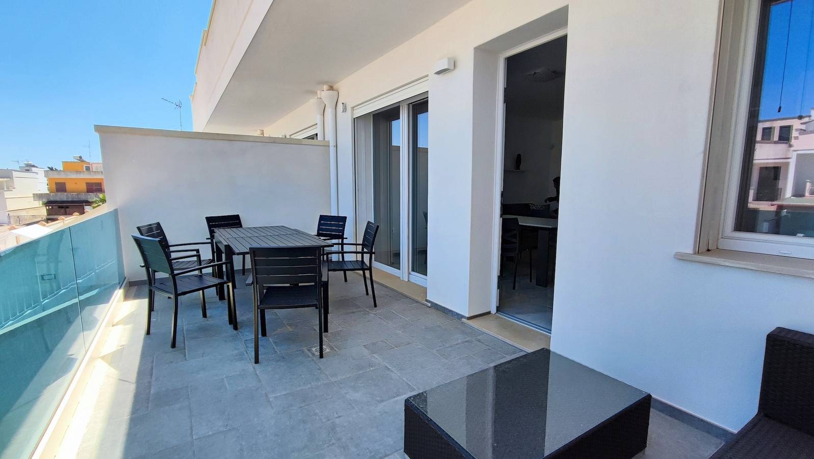 Appartamento intero, Appartamento 'Nuovo T San Giovanni' con Terrazza Privata, Balcone e Aria Condizionata in Torre San Giovanni, Ugento