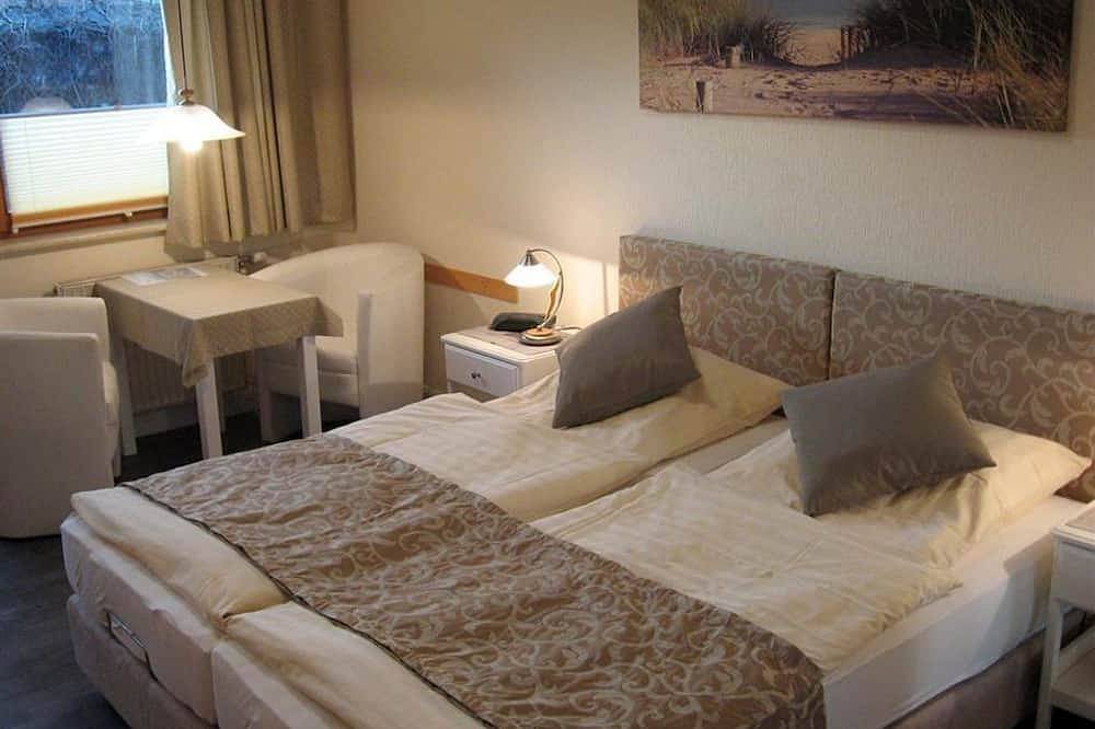 Ganze Wohnung, Ferienwohnung 4 - Altes Schulhaus in Bad Schwartau, Ostholstein