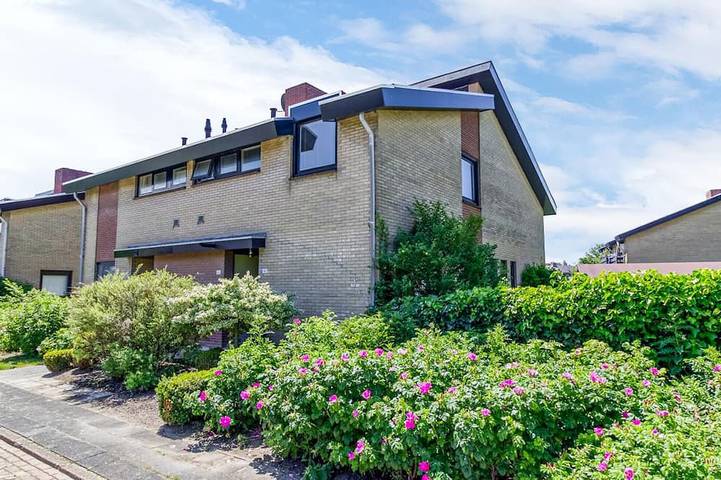 Ferienwohnung für 4 Personen, mit Balkon und Pool in Cadzand