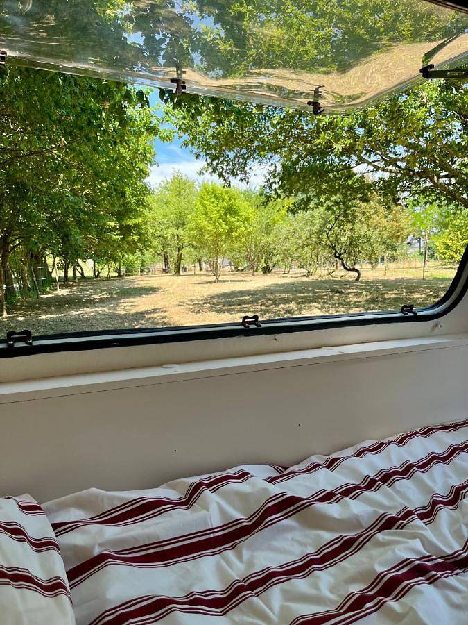 Gîte pour 3 personnes, avec Terrasse ainsi que Jardin et Vue à Saint-Erblon