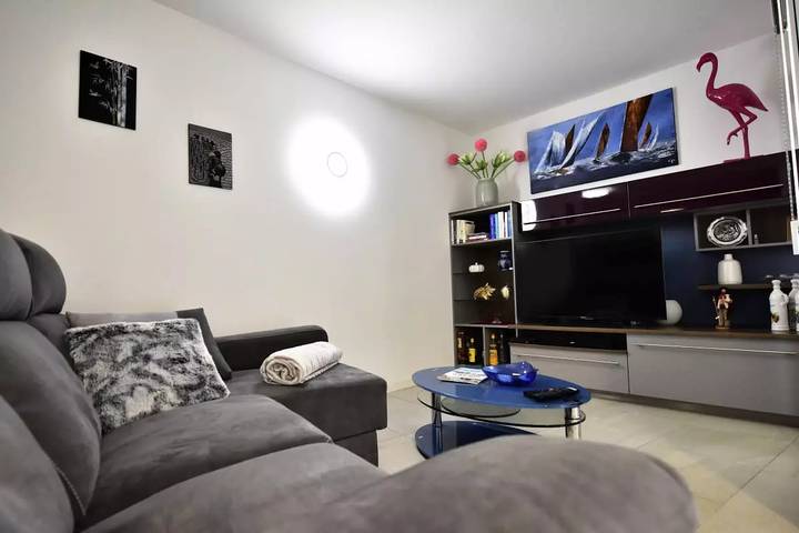 Gîte pour 4 personnes, avec piscine et terrasse dans Port du Mourre-Rouge - 4