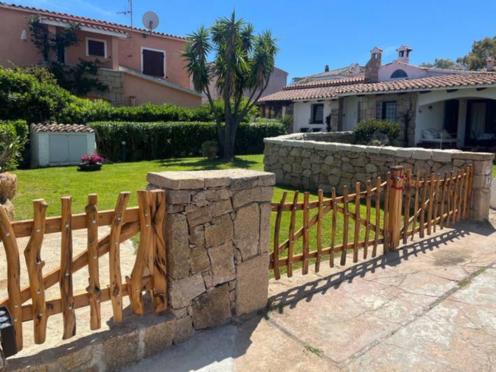 Ferienhaus für 5 Personen, mit Terrasse und Garten in Arzachena