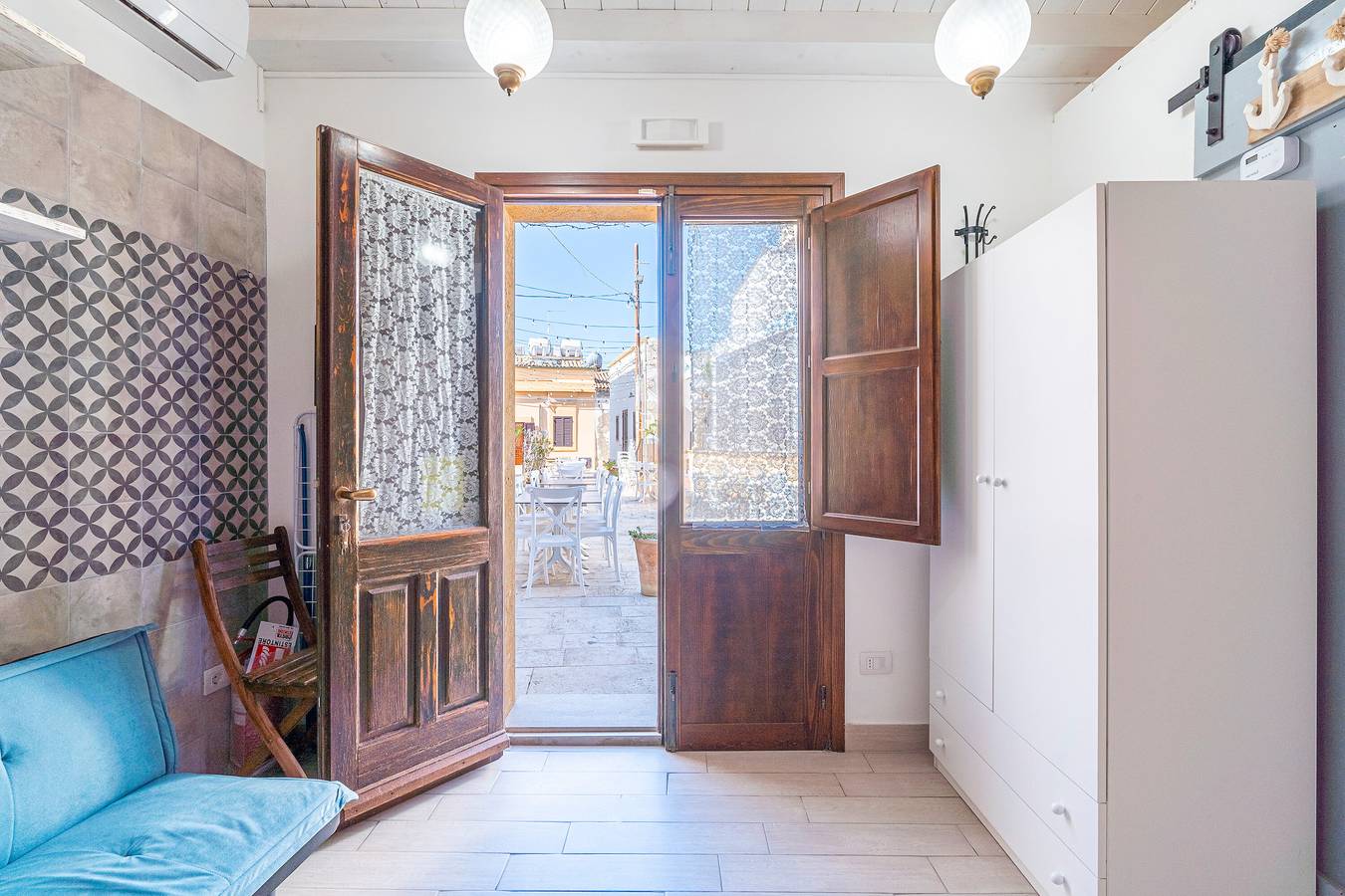 Apartamento entero, Apartamento 'Casamari en el Centro de Marzamemi' con Wi-Fi y Aire Acondicionado in Marzamemi, Provincia de Siracusa