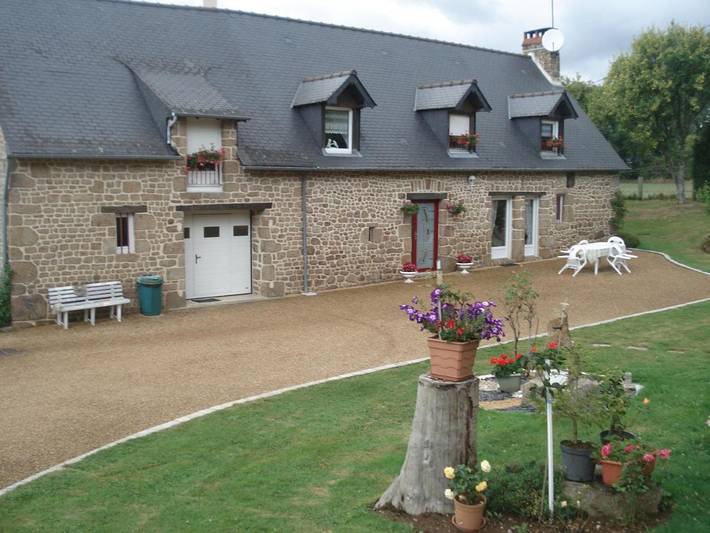 Location de vacances pour 2 personnes, avec vue et jardin à Lassay-les-Châteaux - 2