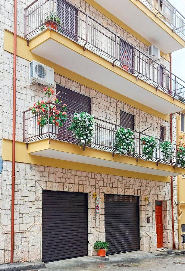 L'angolo di Rosa in Campofelice di Roccella, Provincia di Palermo