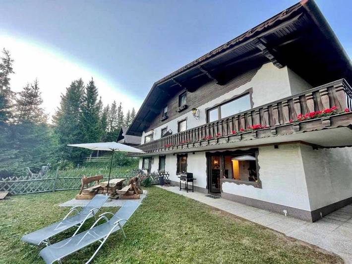 Ferienhaus für 10 Personen, mit Balkon und Garten sowie Sauna