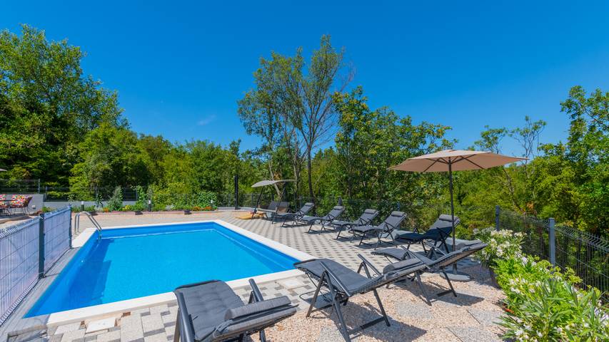 Villa pour 12 personnes, avec jardin et terrasse à Imotski