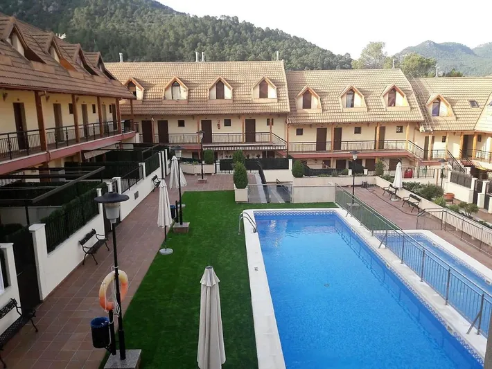 Apartamento de vacaciones para 4 personas, con vistas además de balcón y piscina - 1
