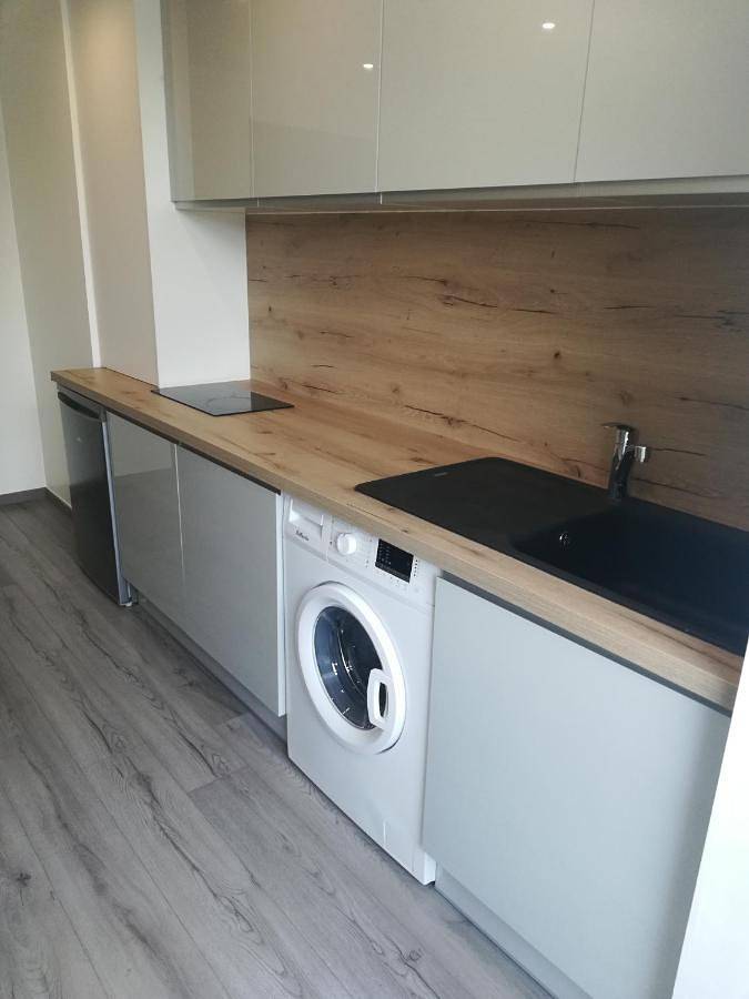 Gîte pour 3 personnes, avec terrasse dans Gare De Chambery Challes Les Eaux - 4