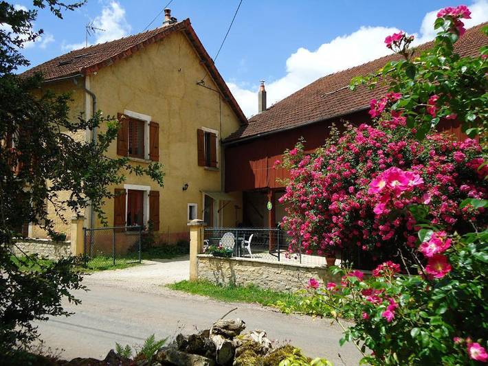 Gîte pour 6 personnes, avec Balcon ainsi que Terrasse et Jardin dans Chanceaux