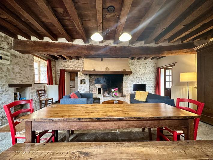 Familienhaus im Morvan mit Haustieren erlaubt in Pierre-Perthuis, Naturpark Morvan