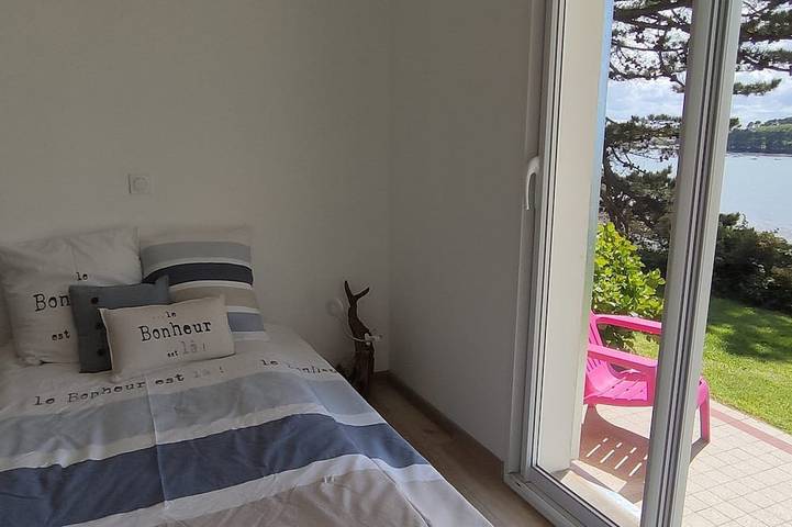 Location de vacances pour 4 personnes, avec terrasse et jardin dans Térénez - 3
