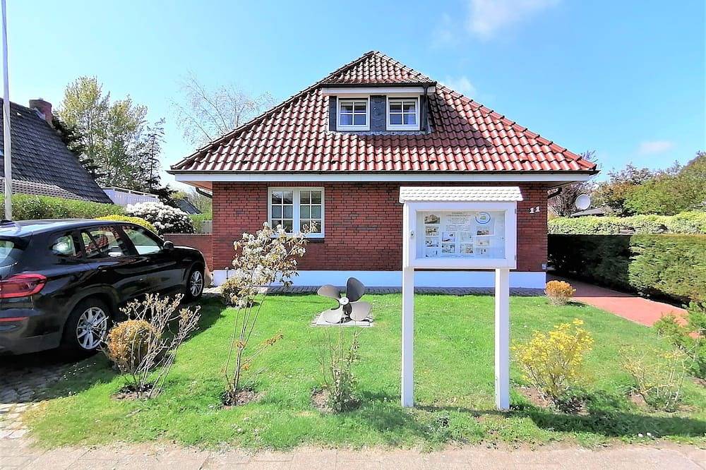 Ganze Wohnung, Ferienhaus Grote Fischerhuus: 110 m², nah zum Strand, Haustiere erlaubt in Nordfriesische Inseln (Schleswig-Holstein) (Schleswig-Holstein), Wyk auf Föhr