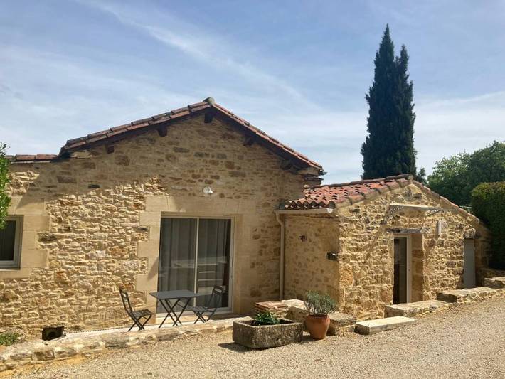 Gîte pour 4 personnes, avec piscine à Prayssac
