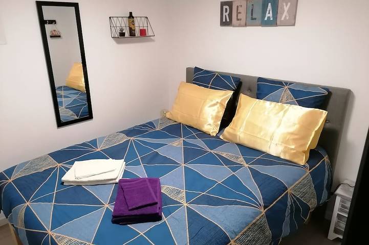 Gîte pour 3 personnes, avec jacuzzi et terrasse à Laveyron - 2