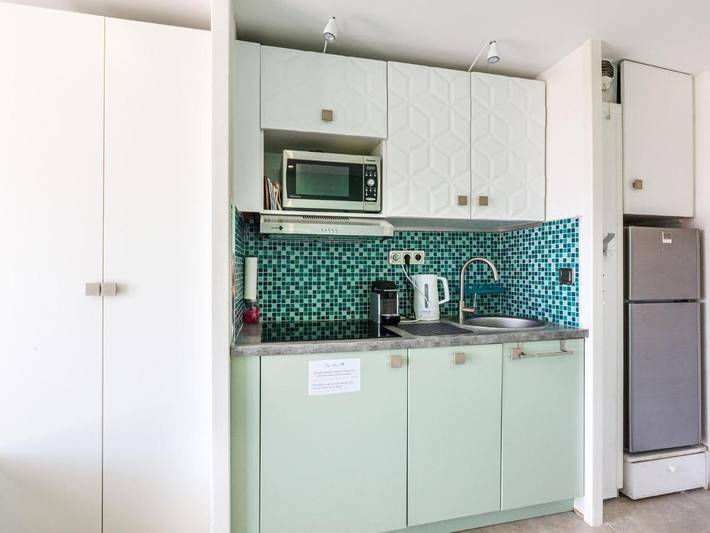 Gîte pour 4 personnes, avec piscine et terrasse ainsi que jardin et jacuzzi, animaux acceptés dans Gare Du Dramont - 3