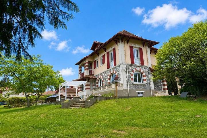 Casa de vacaciones para 14 personas, con jardín - 1