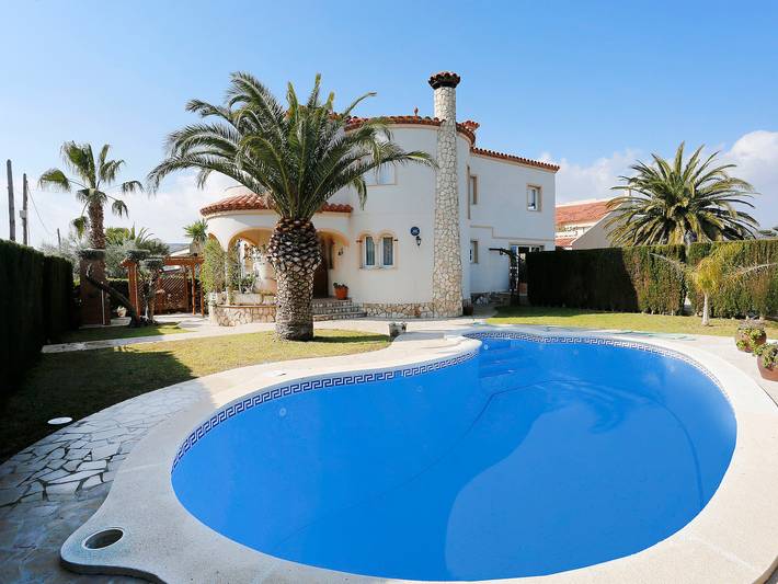 Maison de vacances pour 8 personnes, avec piscine ainsi que jardin et terrasse, animaux acceptés - 1
