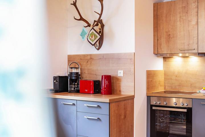 Ganze Wohnung, Renovierte Ferienwohnung "Hexi" mit Bergblick, privater Terrasse & Wlan in Bad Kohlgrub, Bayerische Alpen