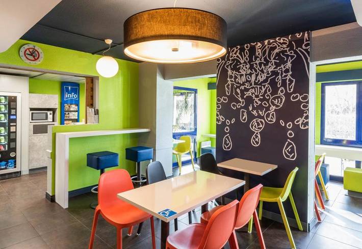 Hôtel pour 3 personnes, animaux acceptés à Viry-Châtillon - 2