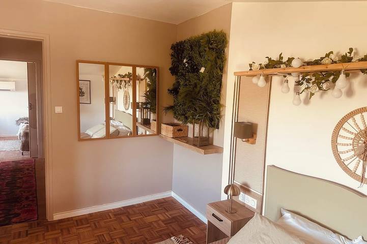2-bedrooms entire villa with jacuzzi and garden in charming Provence in Sénas, Arles und Umgebung