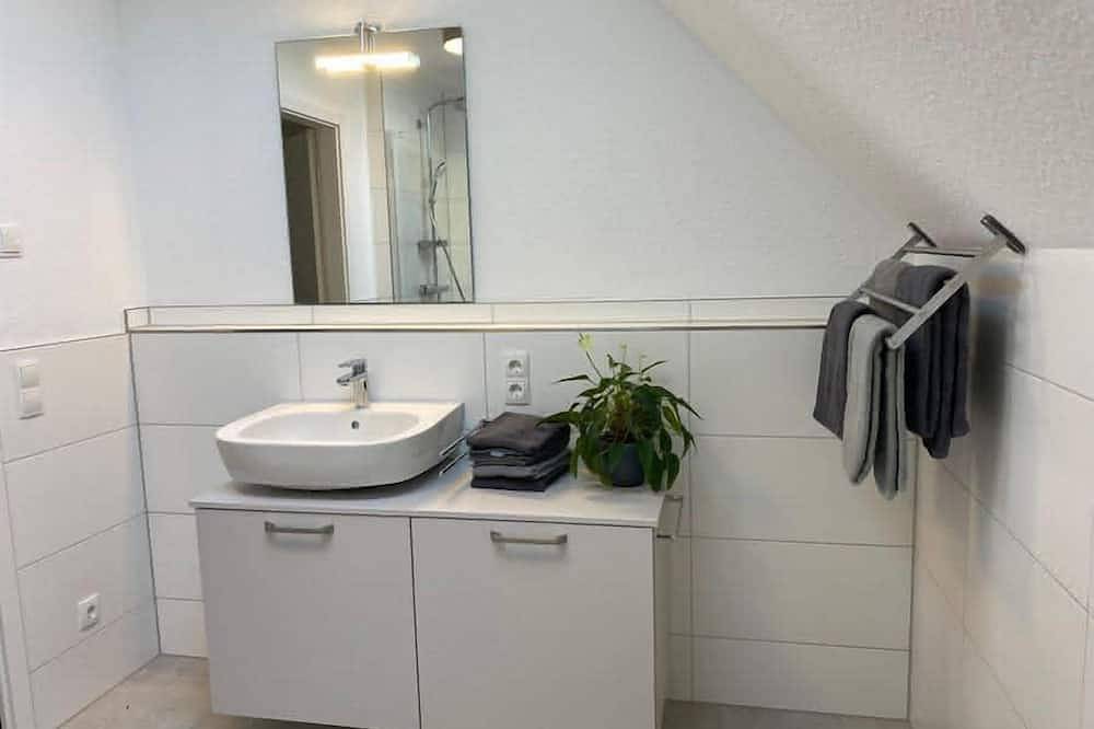 Ganze Wohnung, Ferienwohnung S7 Laura, mit 76qm 3 Schlafzimmer, max. für 5 Personen in Endingen am Kaiserstuhl, Endingen