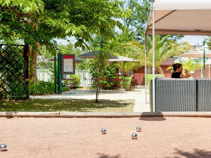 Hôtel pour 3 personnes, avec terrasse et jardin à Dardilly - 4