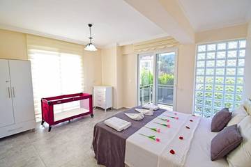 Villa for 6 People in Ölüdeniz, Muğla Province, Photo 1