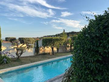 Gîte pour 2 personnes, avec jardin ainsi que piscine et vue à Châteauneuf-du-Pape
