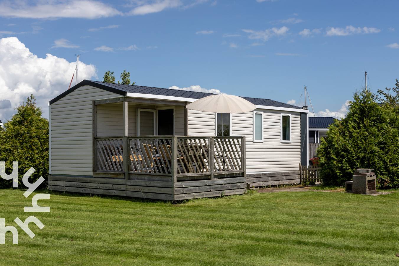Komfortables 6-Personen-Chalet in Lemmer mit freiem Blick auf das Wasser in Lemmer, Ijsselmeer