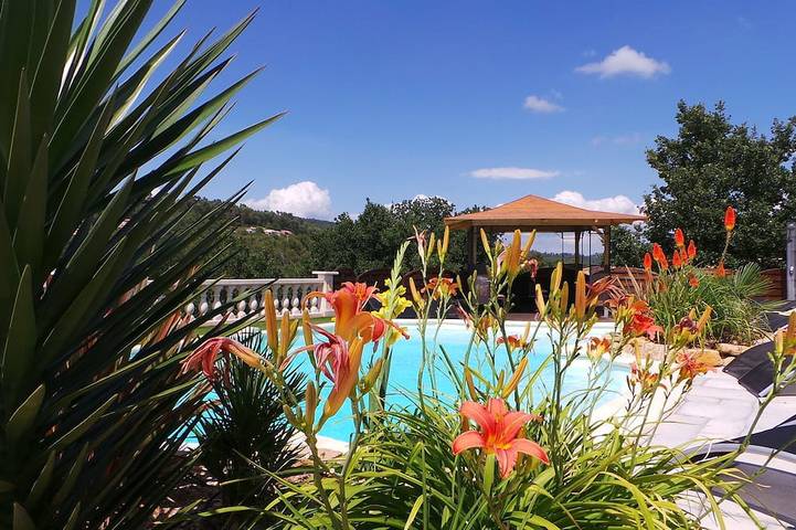 Appartement de vacances pour 4 personnes, avec jardin ainsi que piscine et jacuzzi - 1