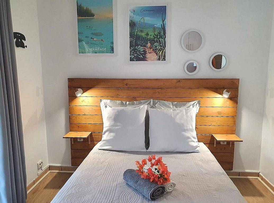 Appartement entier, Charmant appartement T1 en bord de mer avec piscine in La Saline les Bains, Saint-Paul (Réunion)
