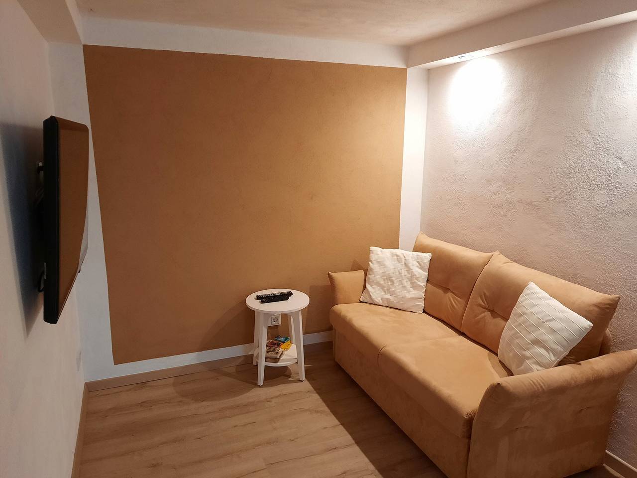 Ganze Wohnung, Apartment 'Ferienunterkunft' mit privatem Garten und Wlan in Fuldabrück, Hessisches Bergland