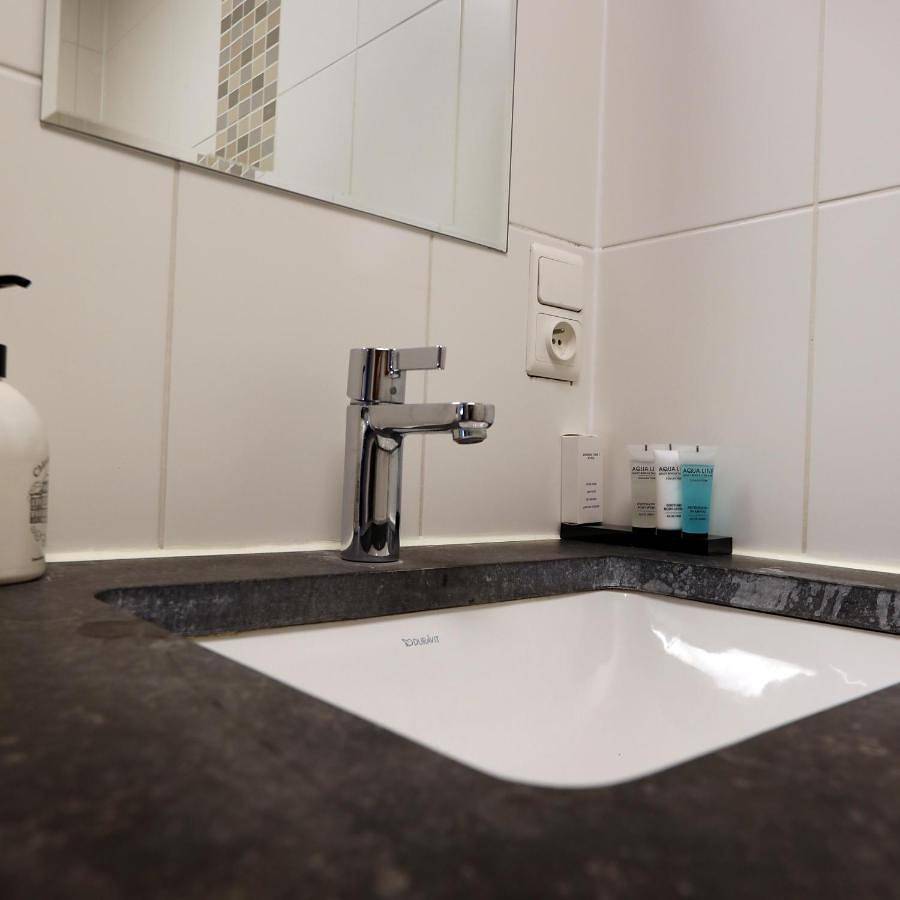 Double or Twin Room with Private Bathroom in Nieuwpoort, Belgische Kust