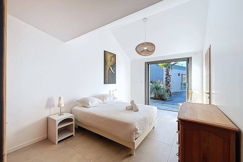 Architect designed villa, swimming pool, 8 pers *Villa Ar Mor* in Plouarzel, Brest und Umgebung