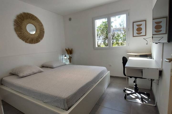 Location de vacances pour 6 personnes, avec terrasse et jardin dans Sainte-Lucie de Porto-Vecchio - 2