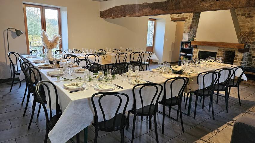 Gîte pour 25 personnes, avec jardin à Saint-Denis-d'Orques - 2