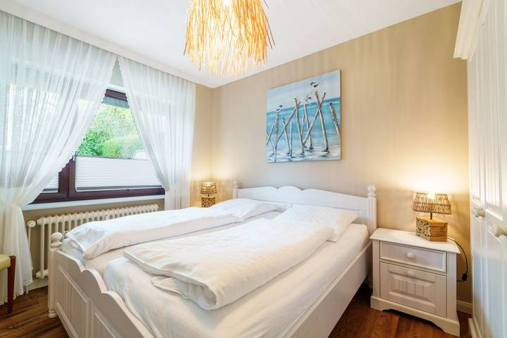 Ganze Wohnung, Erdgeschoss-Fewo Lynn mit Südterrasse in Büsum – ideal für 3 Personen in Büsum, Kreis Dithmarschen